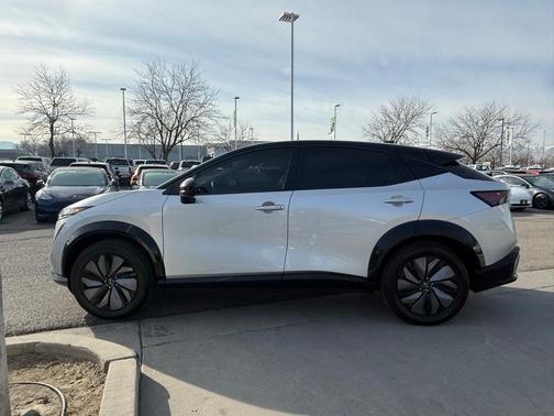 2024 Nissan ARIYA ENGAGE