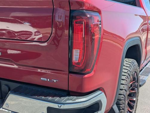 Cayenne Red Tintcoat 2022 GMC Sierra 1500 Limited SLT