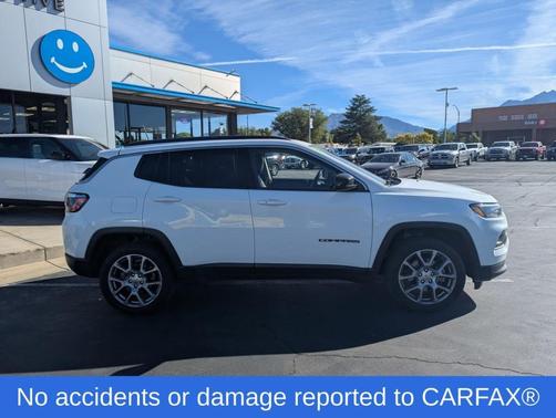 Bright White Clearcoat 2022 Jeep Compass Latitude Lux