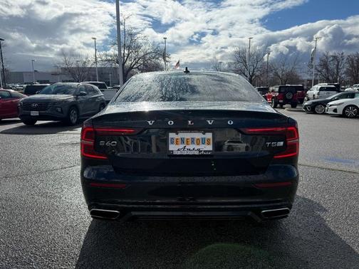 2019 Volvo S60 T5 R-Design