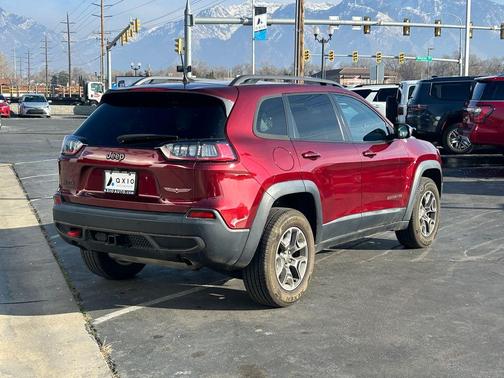 2019 Jeep Cherokee Trailhawk