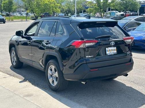 2023 Toyota RAV4 Hybrid LE