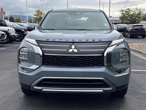 Moonstone Gray Metallic 2026 Mitsubishi Outlander PHEV SE