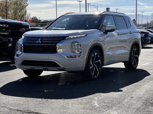 2024 Mitsubishi Outlander SEL