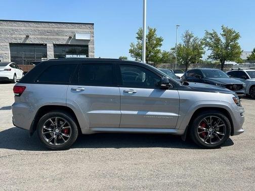 2016 Jeep Grand Cherokee SRT