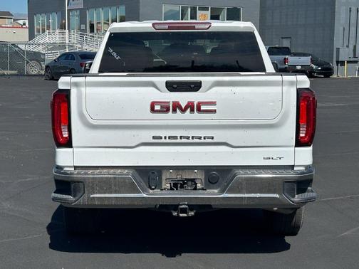 Summit White 2025 GMC Sierra 1500 SLT