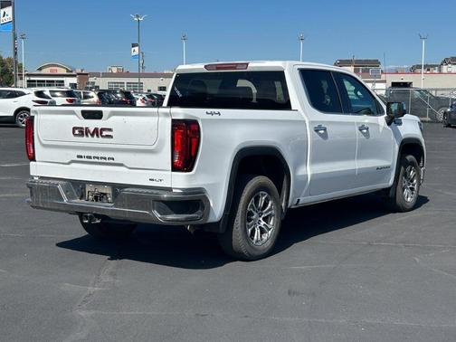 Summit White 2025 GMC Sierra 1500 SLT