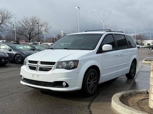 2016 Dodge Grand Caravan R/T