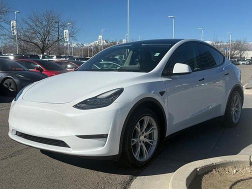 2022 Tesla Model Y Long Range