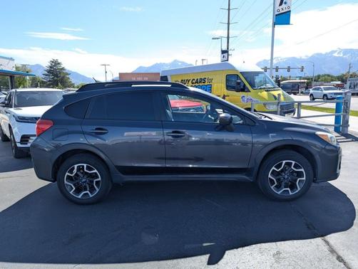 Dark Gray Metallic 2017 Subaru Crosstrek 2.0i Premium