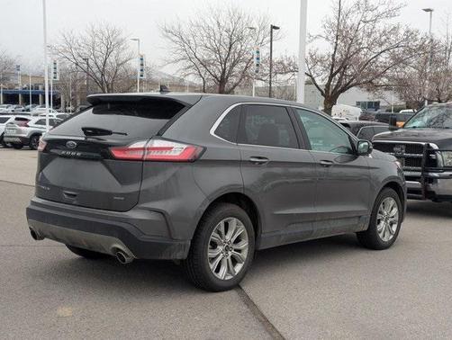 2023 Ford Edge Titanium