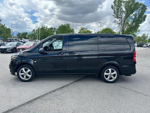 2018 Mercedes-Benz Metris Base
