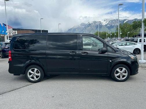 2018 Mercedes-Benz Metris Base