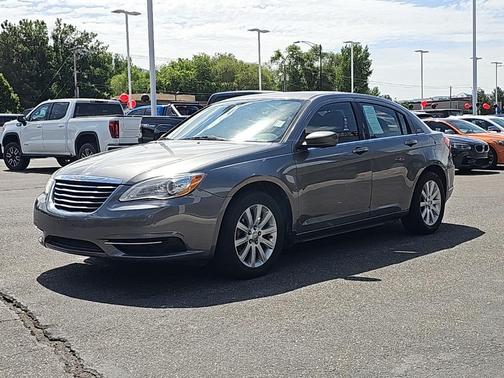 2013 Chrysler 200 Touring