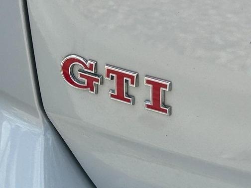 2019 Volkswagen Golf GTI 2.0T SE