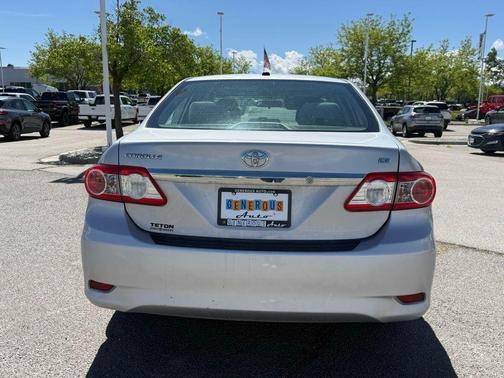 Classic Silver Metallic 2012 Toyota Corolla LE