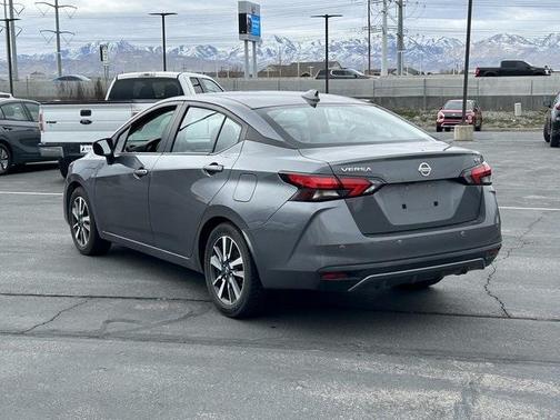 2021 Nissan Versa 1.6 SV