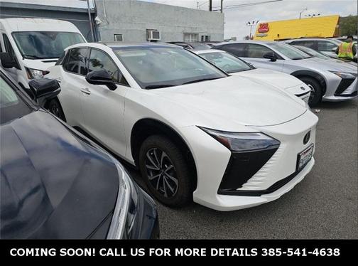 2023 Lexus RZ 450e Premium