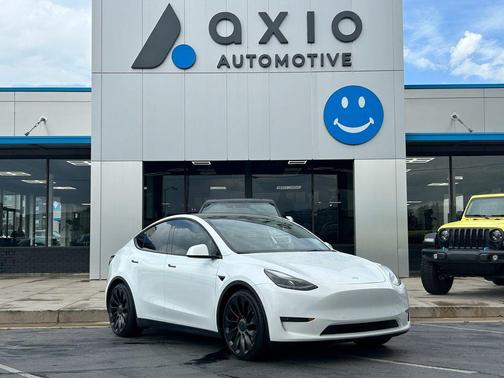 White 2022 Tesla Model Y Performance