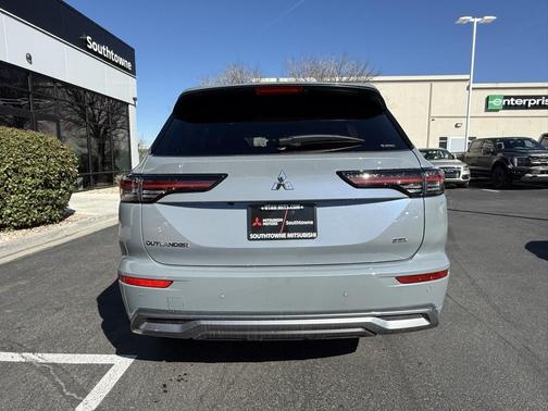 2026 Mitsubishi Outlander SEL