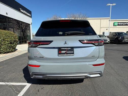 2026 Mitsubishi Outlander SEL