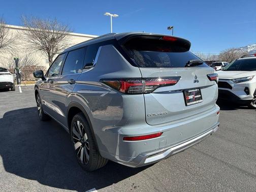 2026 Mitsubishi Outlander SEL