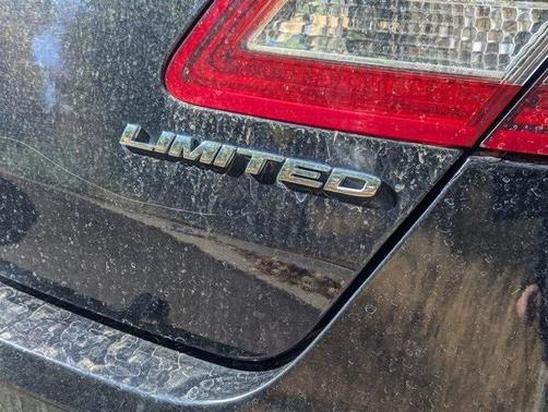 2018 Ford Taurus Limited