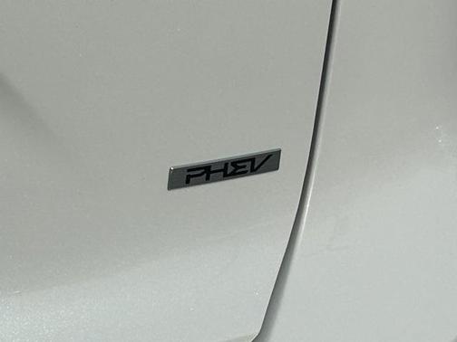 2024 Kia Niro Plug-In Hybrid EX