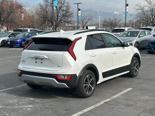 2024 Kia Niro Plug-In Hybrid EX