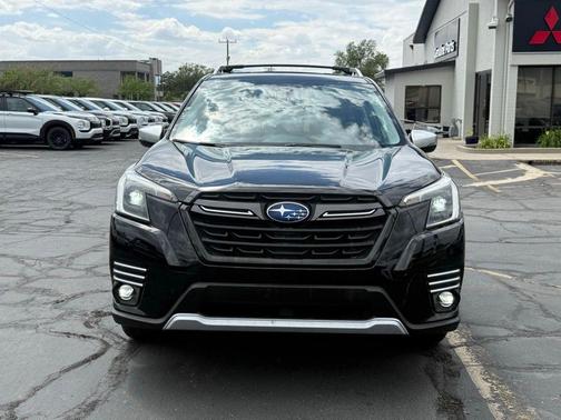 Crystal Black Silica 2022 Subaru Forester Touring