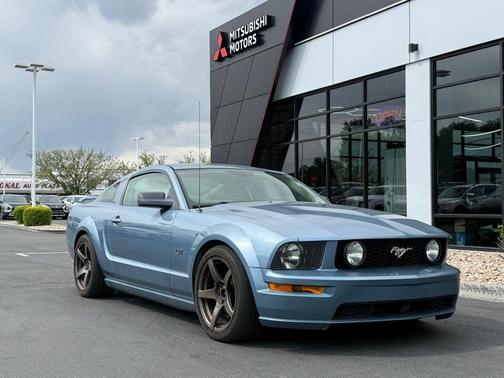 Blue 2006 Ford Mustang