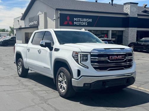 Summit White 2025 GMC Sierra 1500 SLT