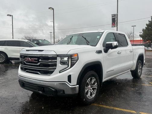 2025 GMC Sierra 1500 SLT