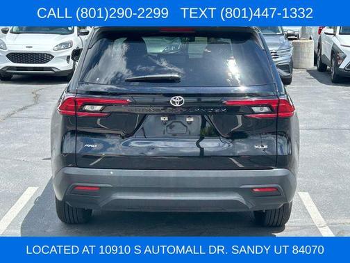 Midnight Black Metallic 2025 Toyota Grand Highlander XLE