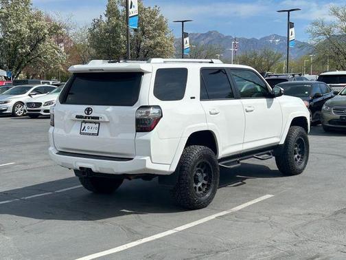 White 2018 Toyota 4Runner SR5 Premium