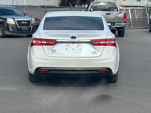 Blizzard Pearl 2015 Toyota Avalon Hybrid XLE Touring