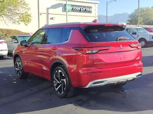 2025 Mitsubishi Outlander PHEV 