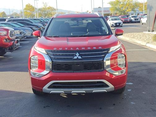 2025 Mitsubishi Outlander PHEV 