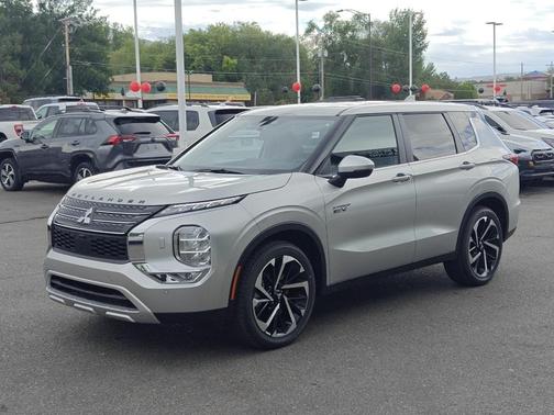 2025 Mitsubishi Outlander PHEV SE
