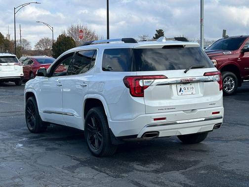 2022 GMC Acadia Denali