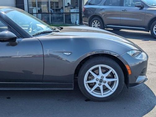 2017 Mazda MX-5 Miata Sport