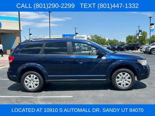 Contusion Blue Pearlcoat 2017 Dodge Journey SE