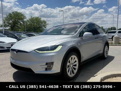 Silver 2018 Tesla Model X 75D