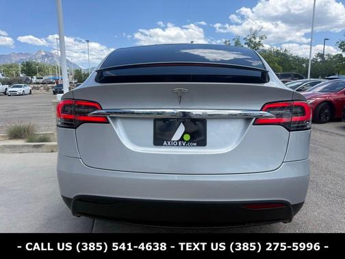 Silver 2018 Tesla Model X 75D