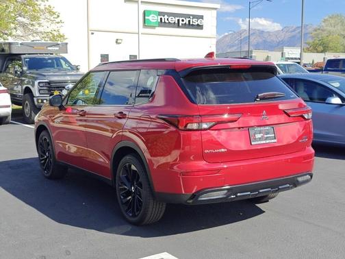 2025 Mitsubishi Outlander PHEV 