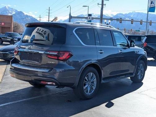 2024 INFINITI QX80 Luxe