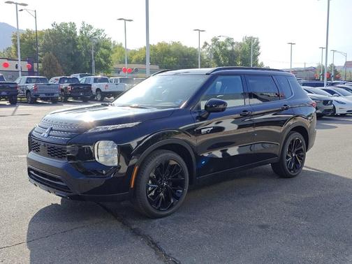 2025 Mitsubishi Outlander PHEV 