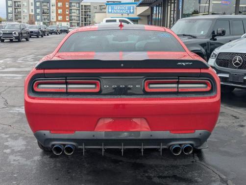 Redline Red Tricoat Pearl 2016 Dodge Challenger SXT
