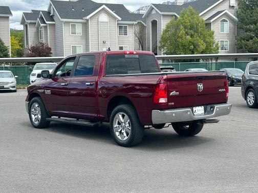 Delmonico Red Pearlcoat 2017 RAM 1500 Big Horn