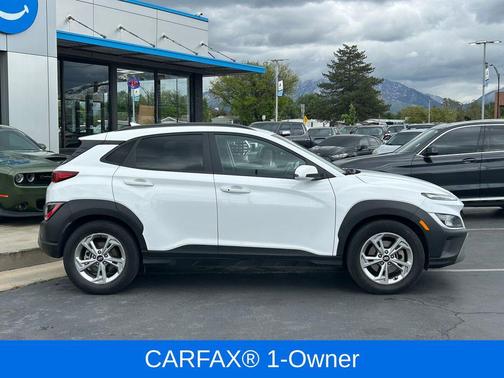 Lunar White 2023 Hyundai KONA SEL